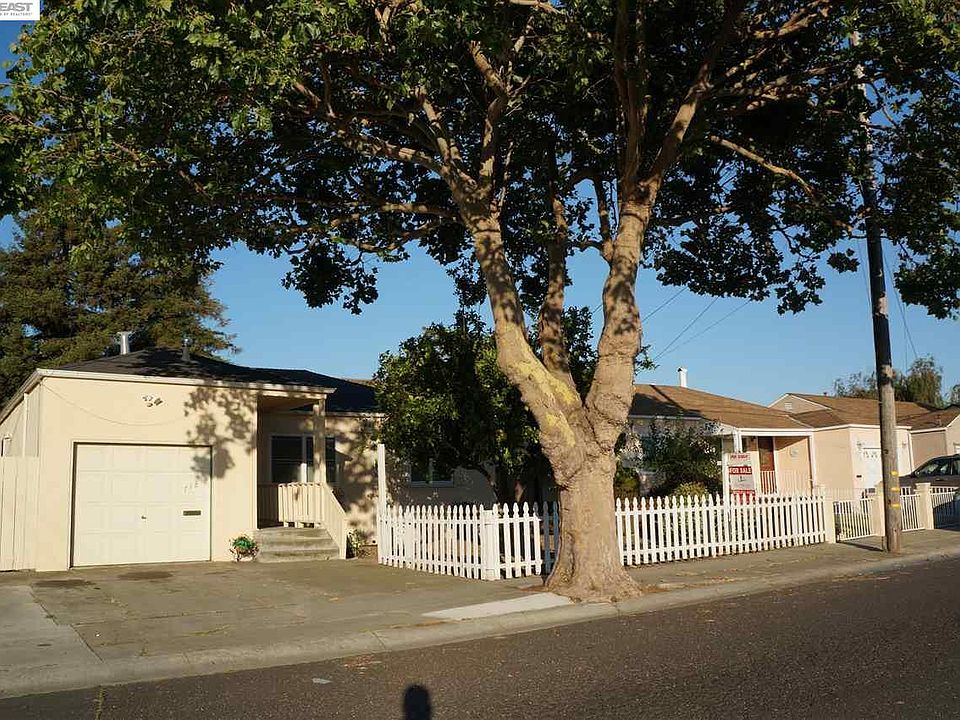 2nd image of 718 Douglas Dr