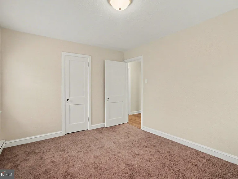 104 N Madison St #C1 — Photo 7