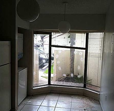 2nd image of 1004 San Remo Cir #1004