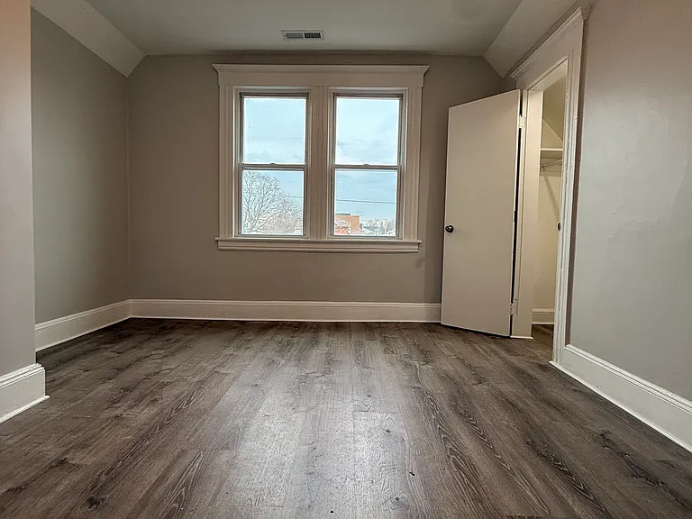 197 Clover St #3 — Photo 5