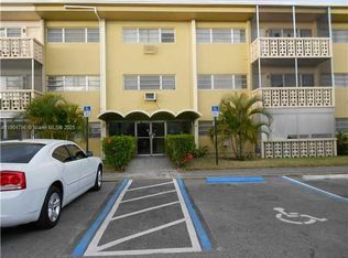 1460 NE 169th St APT 215, Miami, FL 33162
