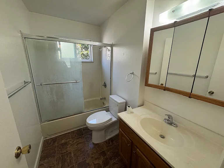 1719 Chapin St #A — Photo 6