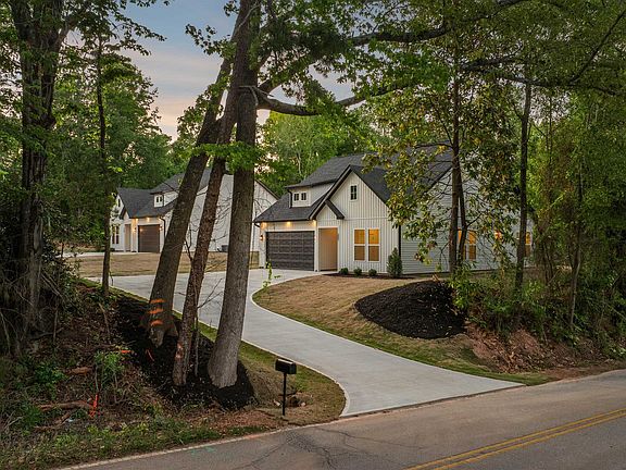 5th image of 207 Love Springs Rd