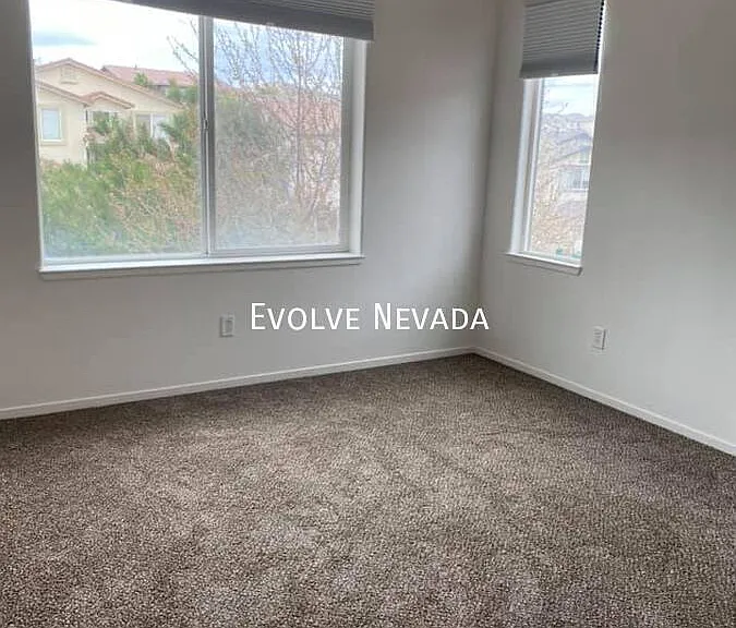 3242 Bentgrass Dr #A — Photo 3