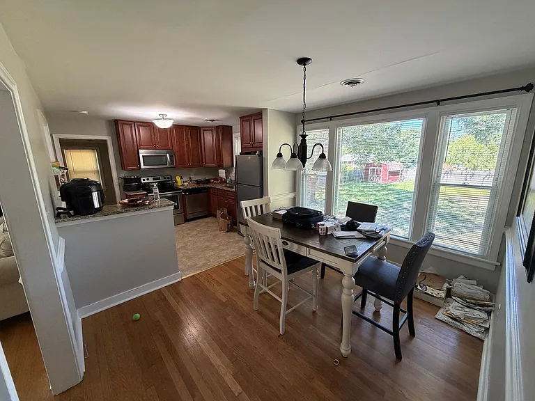 2210 Manlyn Rd — Photo 18