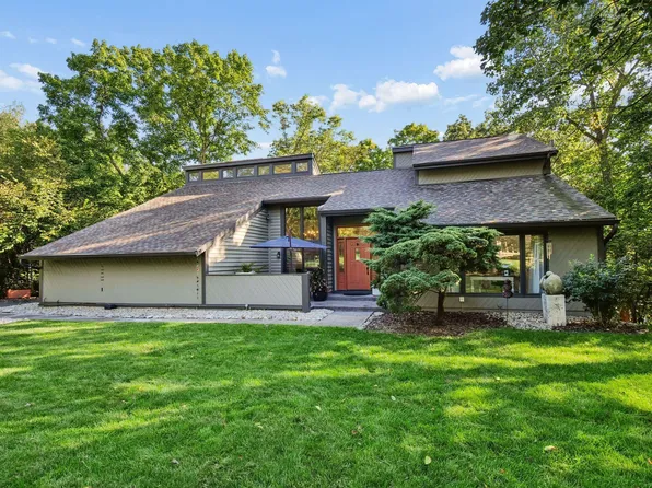 4766 Donegal Cliffs Dr, Dublin, OH 43017