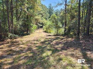 5560 Travis Rd, Brewton, AL 36426