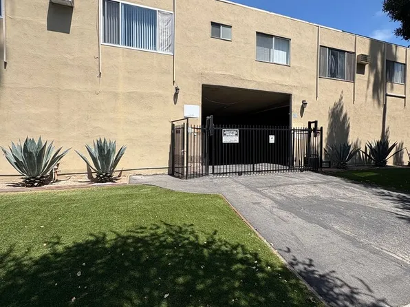 225 W. Palmetto Dr
