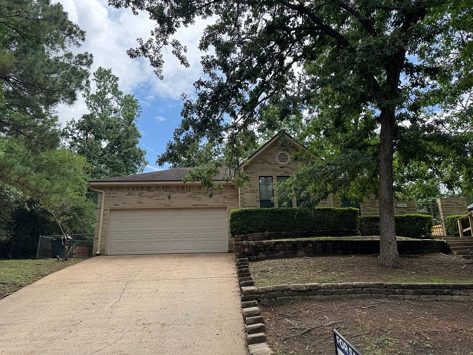 1st image of 2232 Azalea Cir