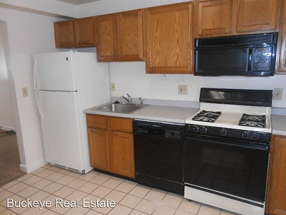 3rd image of 1919 Indianola Ave APT D