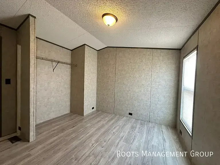 310 Scobey Ave #304 — Photo 5