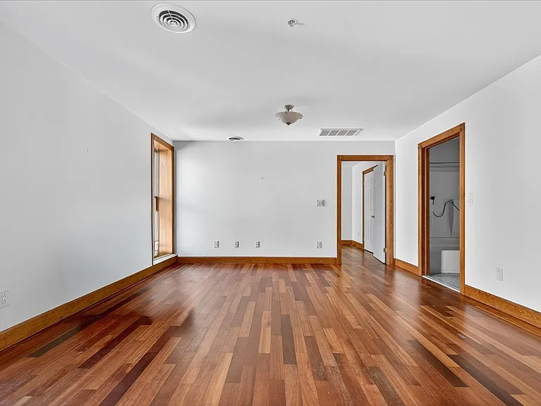 432 Broadway #26 — Photo 9
