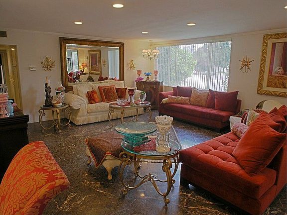 3rd image of 1200 W Huntington Dr Unit 16