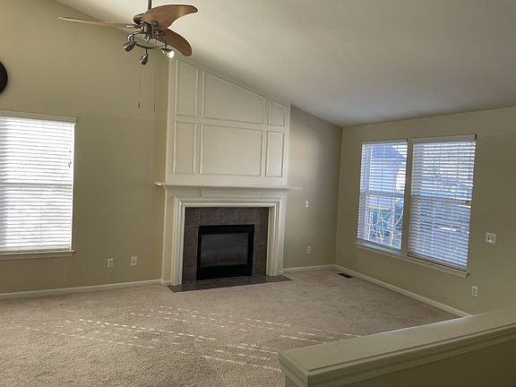 3rd image of 7140 Richmond Dr