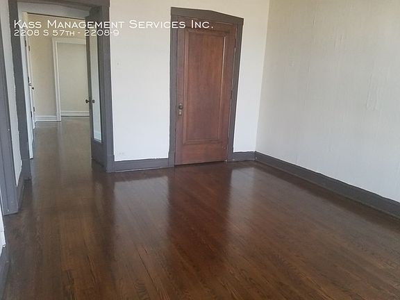 5th image of 2208 S 57th Ave APT 9