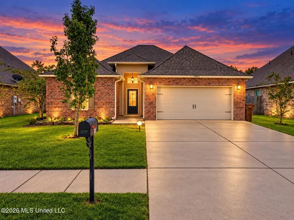 13347 Hilliard St, Diberville, MS 39540