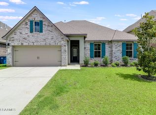 204 New Trails Ln, Lafayette, LA 70508