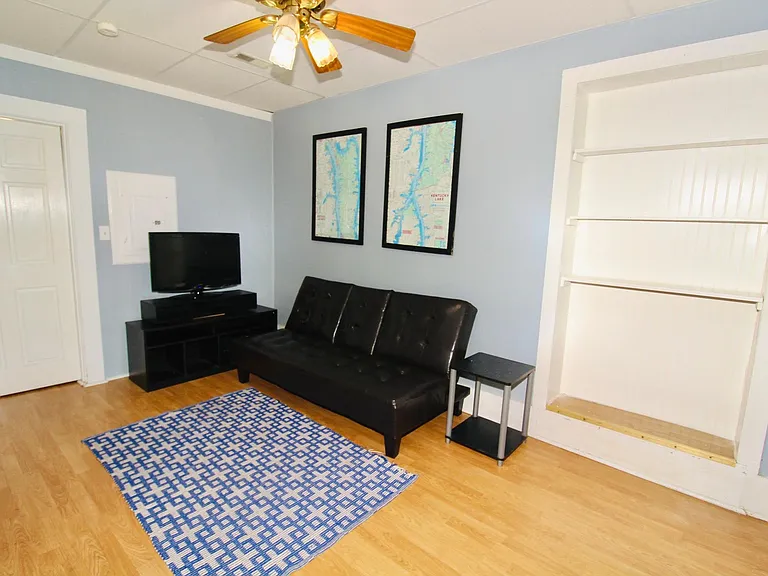 72 Lakeview Dr #6 — Photo 6
