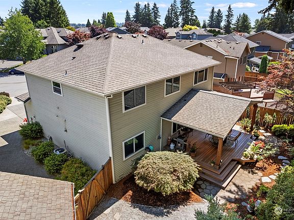 3rd image of 18002 89th Avenue E