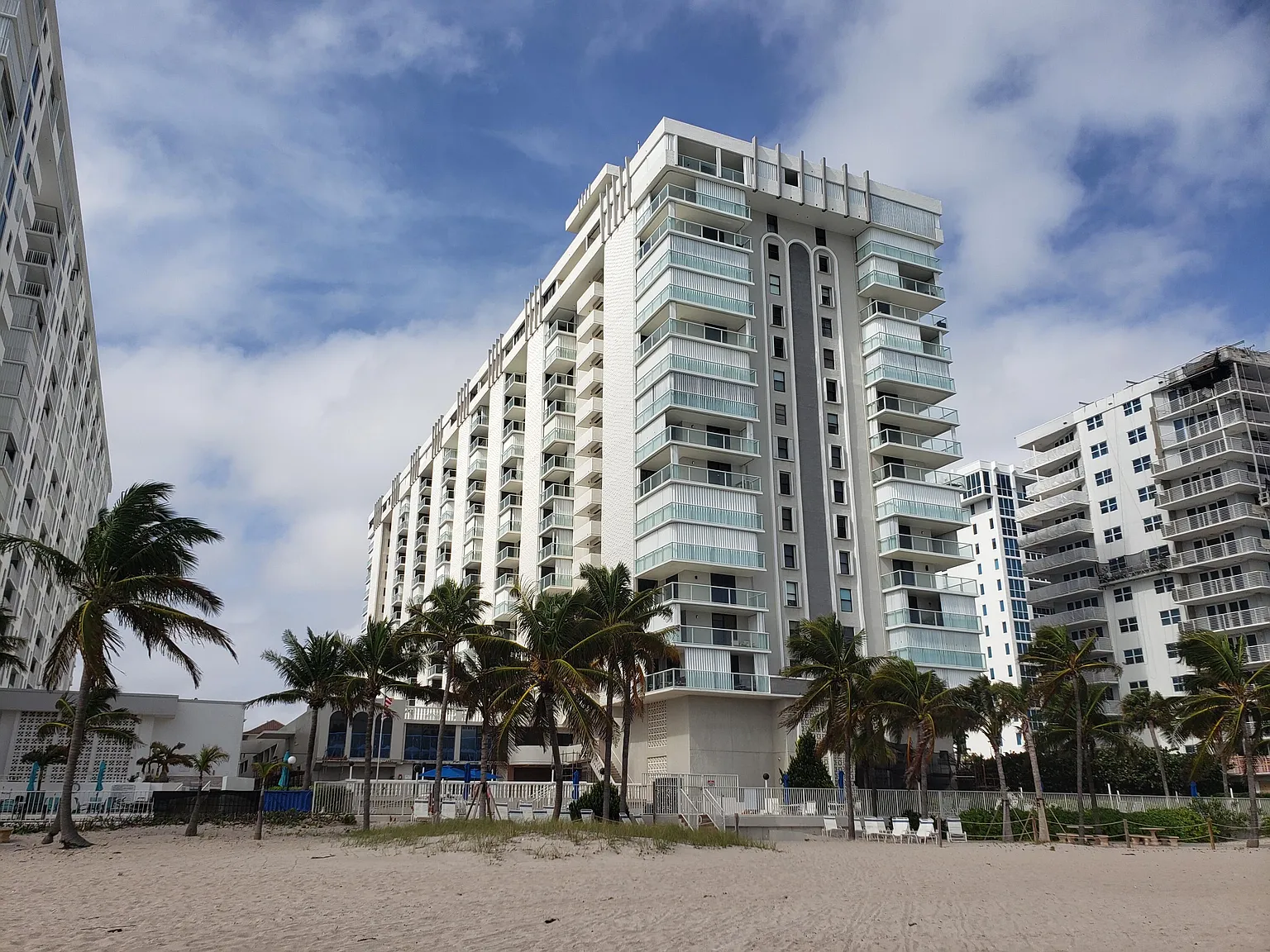 1000 S Ocean Blvd — Photo 1