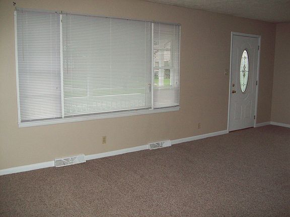 5th image of 316 Clink Blvd