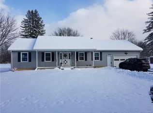 9142 North Rd, Bridgeport, NY 13030