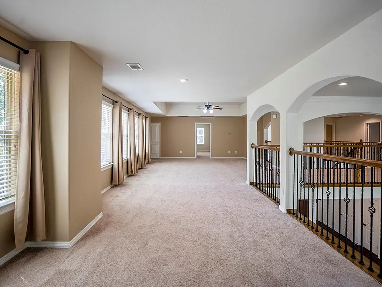 11306 Longmire Creek Ct — Photo 33