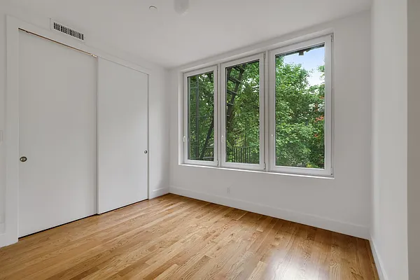 Rented by Corcoran | media 21