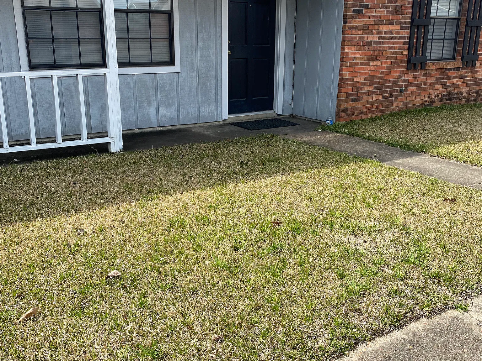 2 bed, 850 sqft, $800 — Photo 1