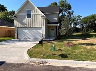 716 E 5th St, Bonham, TX 75418