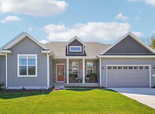 3701 Conrad Dr, Cross Plains, WI 53528