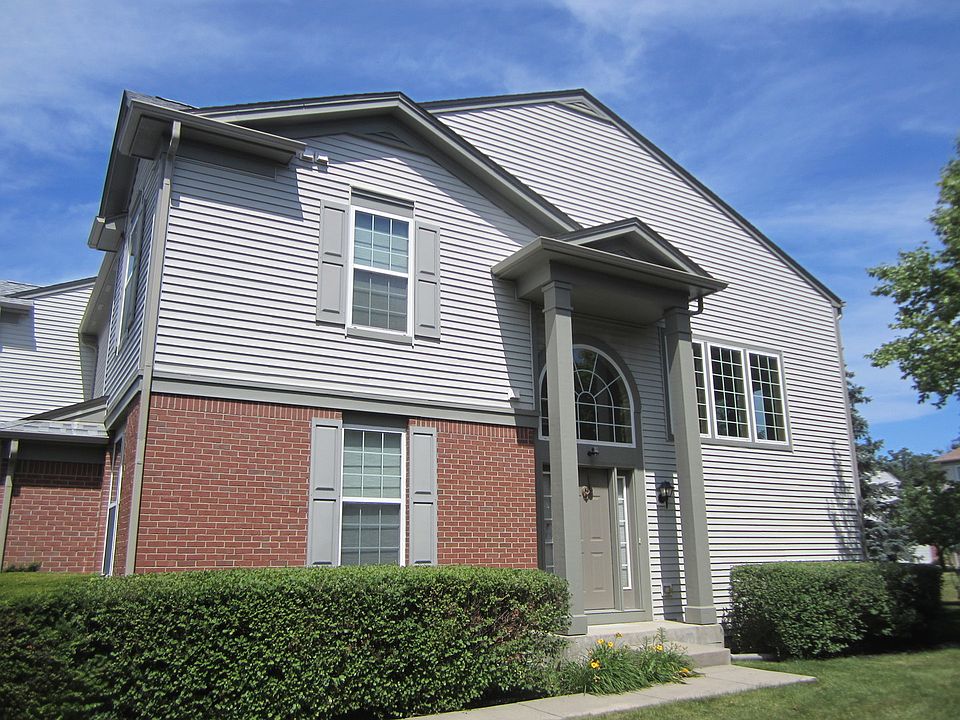 1st image of 926 Kings Canyon Dr