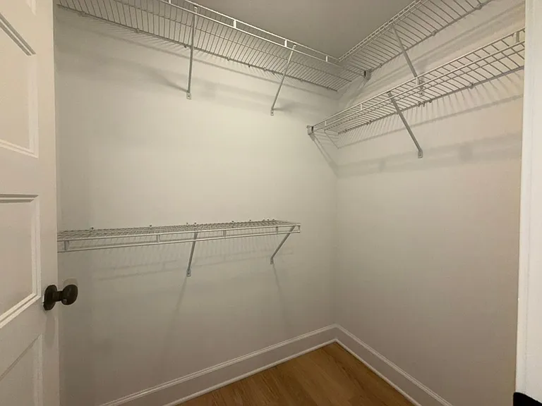 16 Lakeview — Photo 14