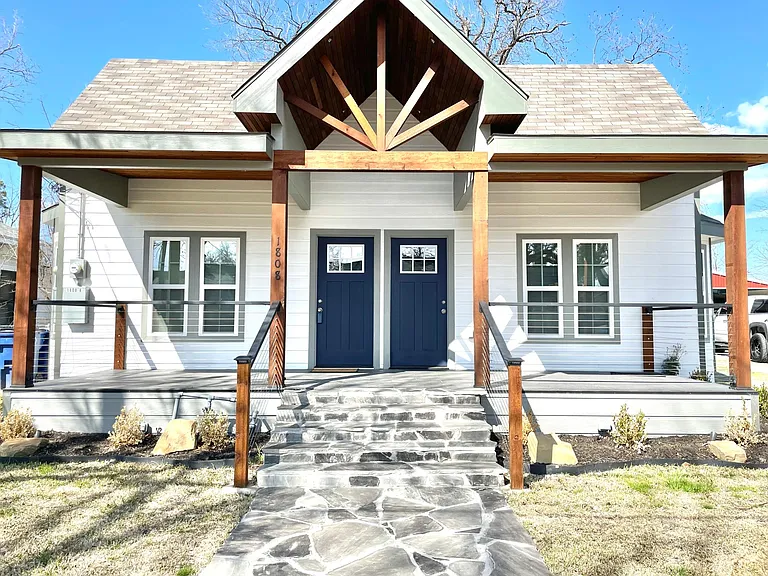 1808 Oneal St — Photo 13