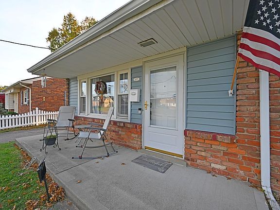 5th image of 8377 Wexford Ave