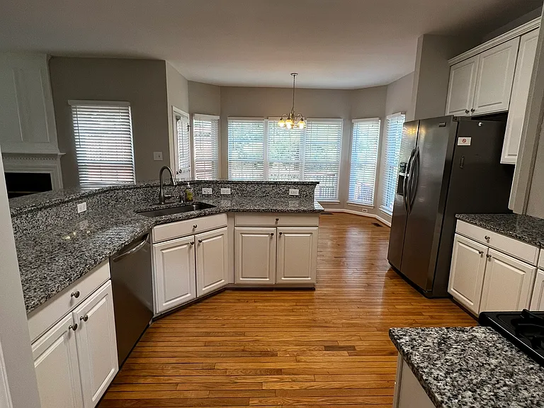21379 Fultonham Cir — Photo 17