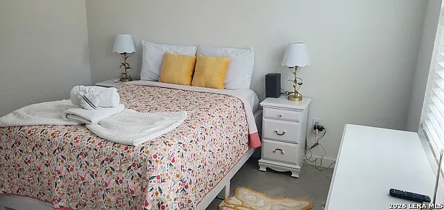 407 Lamplight — Photo 17