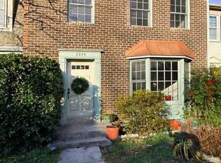 3959 Wilcoxson Dr, Fairfax, VA 22031