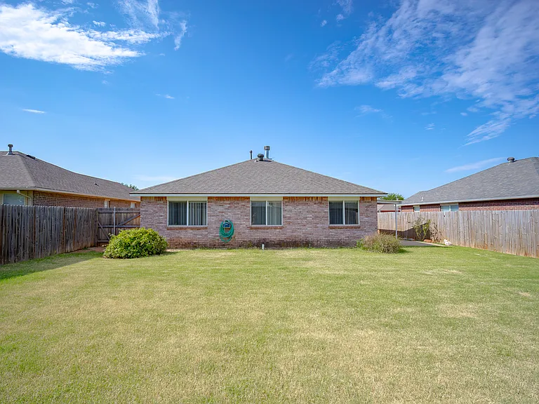 337 W Chantilly Way — Photo 24