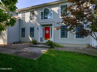 2 Brookside Dr, Saratoga Springs, NY 12866