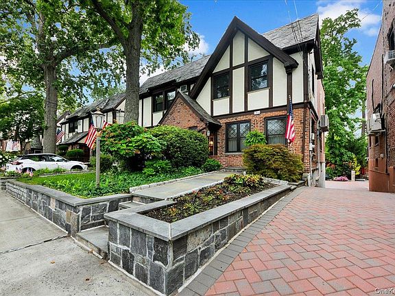 2nd image of 1904 Tenbroeck Avenue