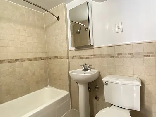 Rented by Beekman Street Realty | media 8