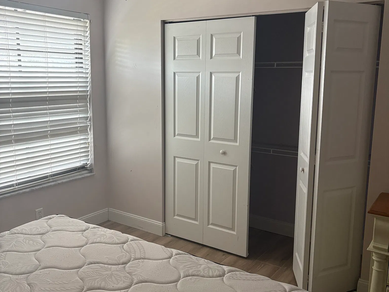 6 bed, 3865 sqft, $1,200 — Photo 1