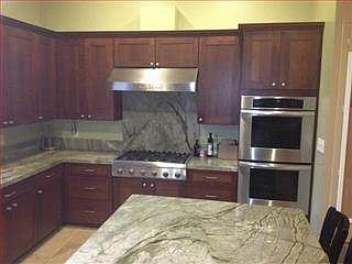 3rd image of 350 Bridgeport Dr