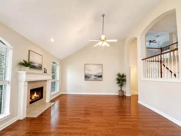 223 Wild Oak Run, Houston, TX 77094