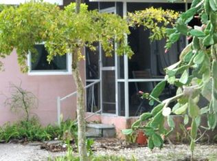 148 Madison Ct, Fort Myers Beach, FL 33931