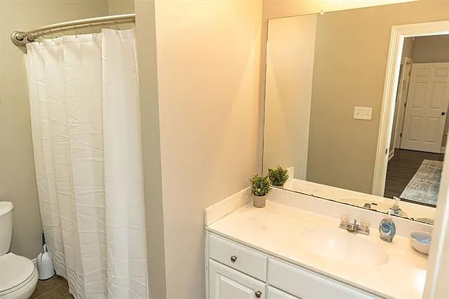 7300 Burbank Dr — Photo 7