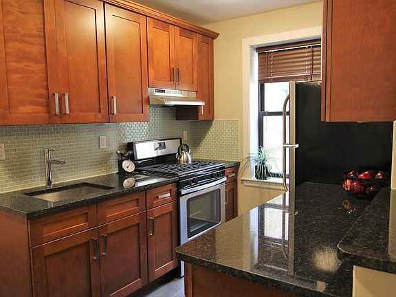 4th image of 20-26 31st St #8C