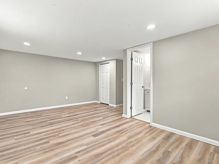 5822 Tampico Rd #B — Photo 15