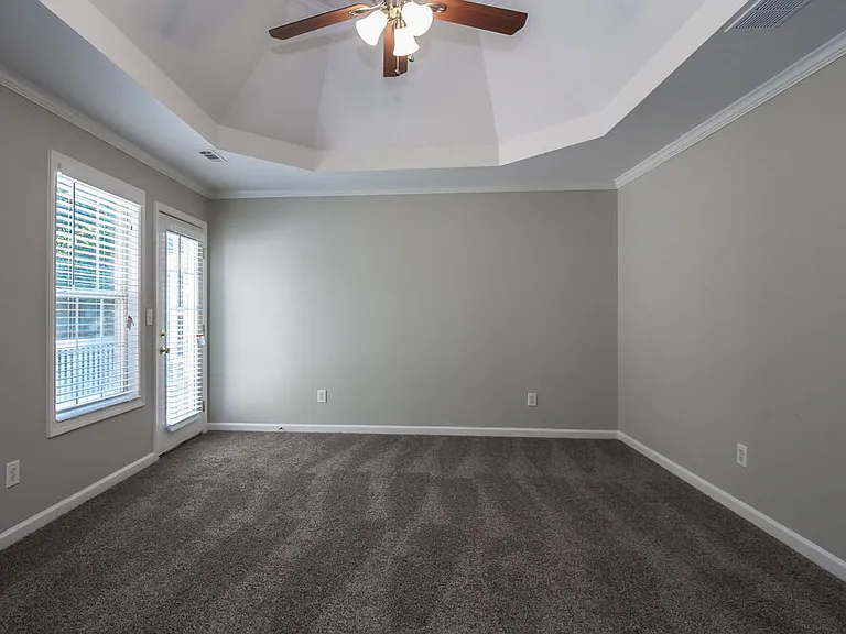 35 Goldfinch Dr — Photo 8